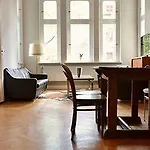 Ξενοδοχείο με διαμερίσματα Linnen